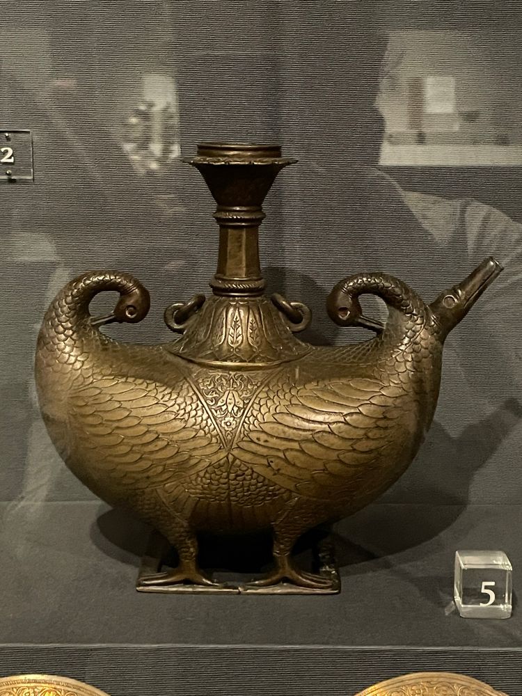 Double goose drinking flask 