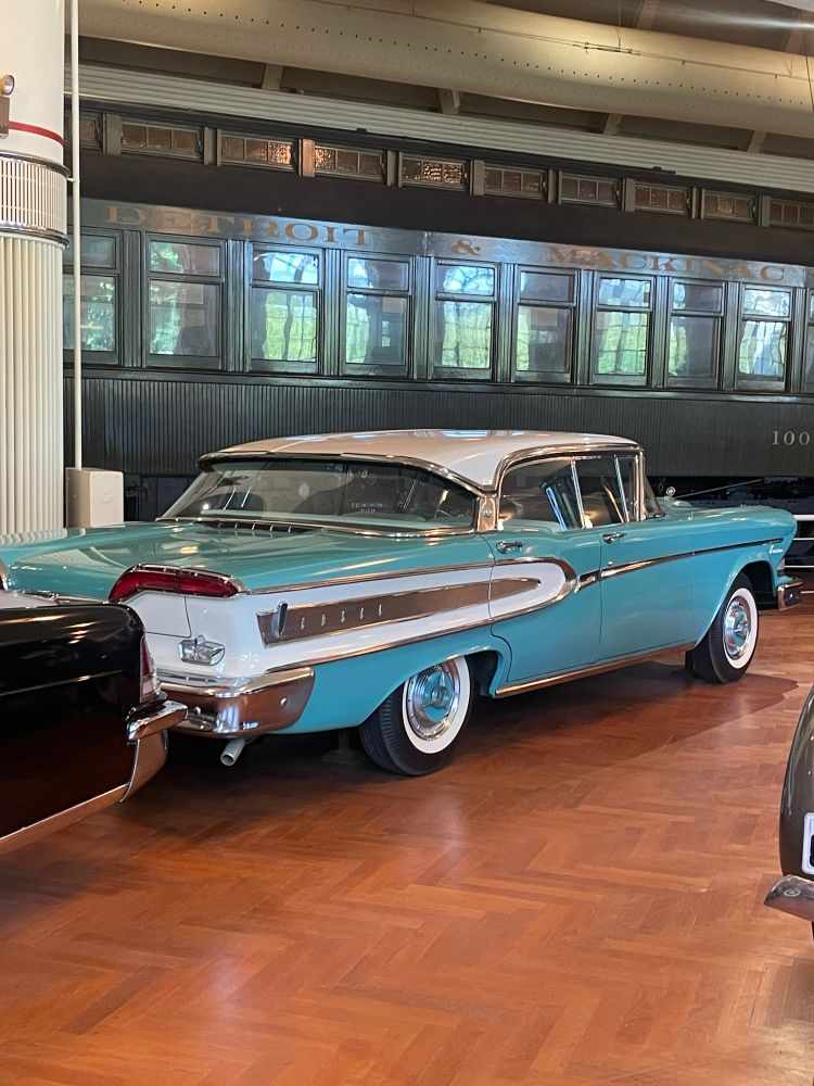 Gorgeous turquoise car 