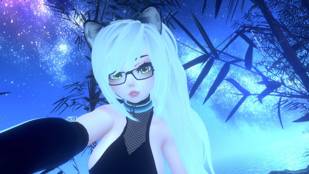 Avatar creator: Pursu
World creator: *I cant spell their name, I can post the world link if requested*