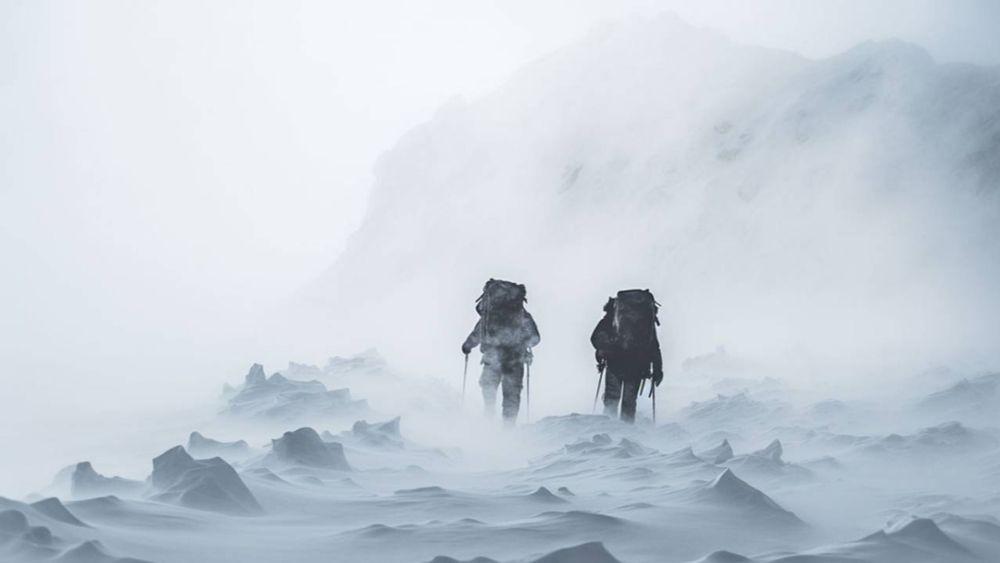 El Síndrome del Tercer Hombre: Un Compañero Fantasma en Situaciones Extremas