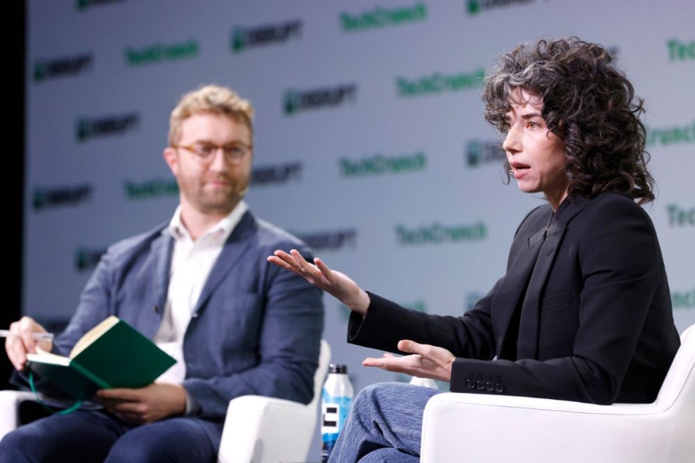 Signal's Meredith Whittaker: AI is fundamentally 'a surveillance technology' | TechCrunch