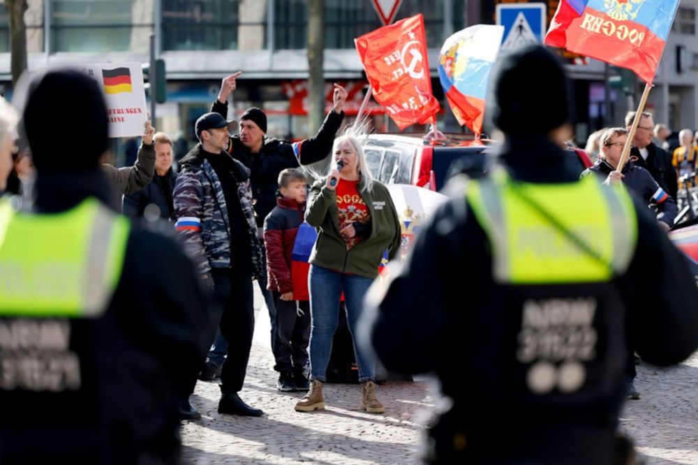 Ermittlungen laufen: Pro-russische Aktivisten aus Köln dürfen Deutschland nicht mehr betreten