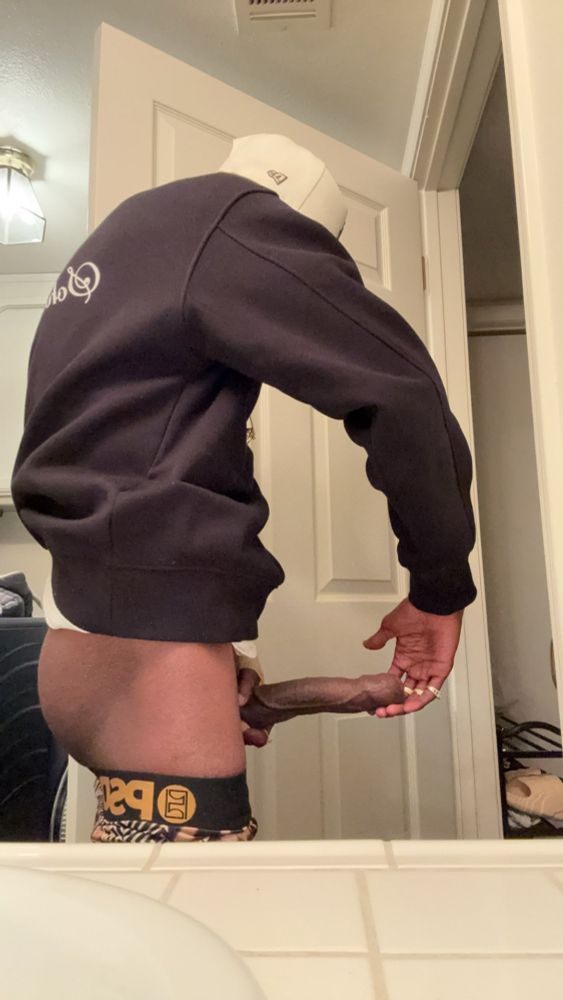 Long, uncut and veiny. #bigdick #blackdick #uncutdick #bbc #blackcock #longdick #blackmen #bubblebutt #nsfw