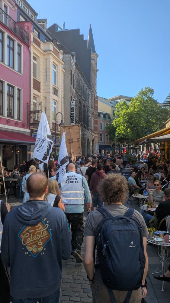 Demo in der Aachener Innenstadt 