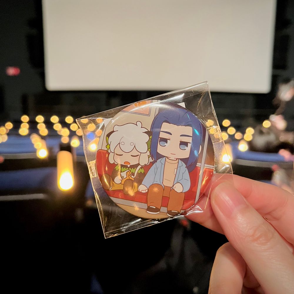 入場特典の缶バッジ
無限と小黒がおてて繋いで電車に乗っている　小黒は寝ている