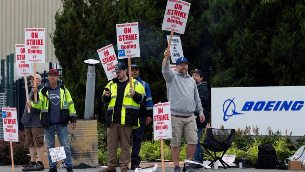 The Pro-Palestine Student Movement Should Unite with the Historic Boeing Workers’ Strike - Left Voice