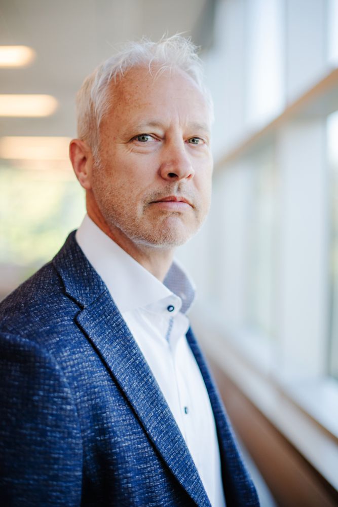 Dr. Daniel Scott