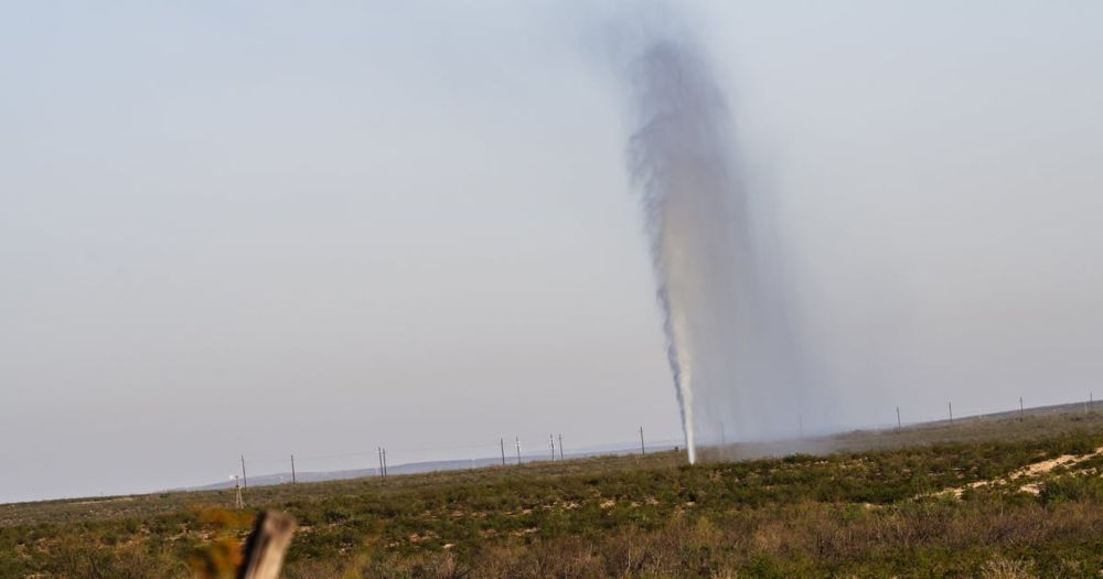 “Should we be worried?”: Another well blowout in West Texas has a town smelling of rotten eggs