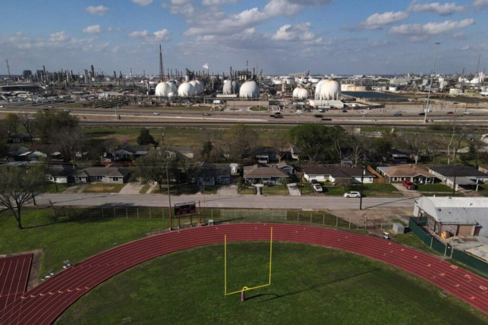 How Texas Diminished a Once-Rigorous Air Pollution Monitoring Team  - Inside Climate News