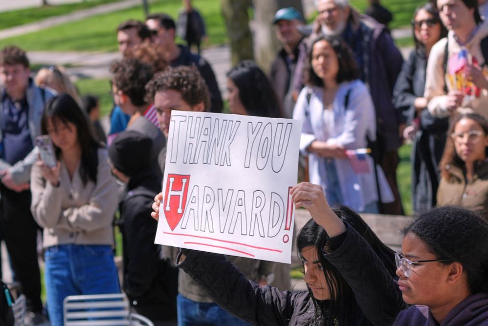 header image - Harvard planta cara a Trump: “Habrá que librar una gran batalla para defender la libertad académica”