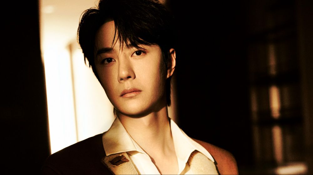 Edits YBO drop of Yibo's CCTV NYE 2025 outfit
(recoloring, lighting, exposition edit.)