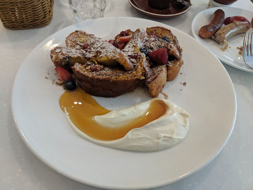 Singapore Cafe at Great World - served with cream and berries. 