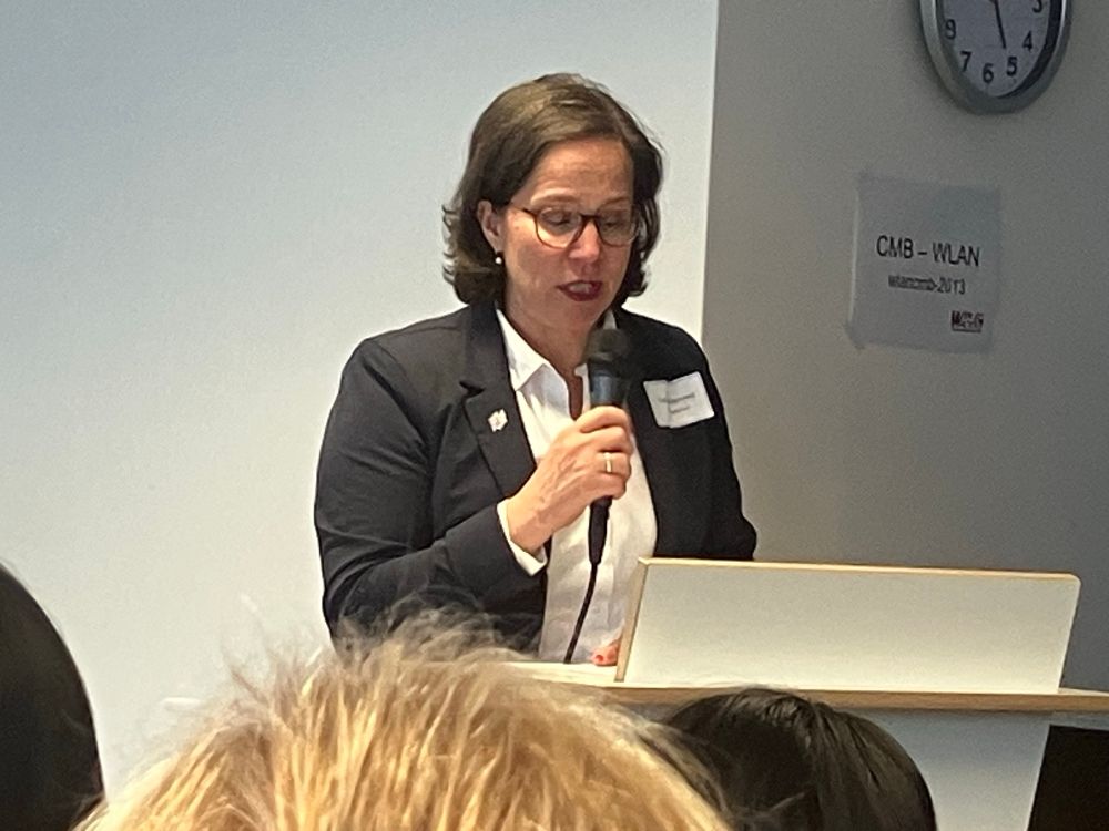 Foto: Dr. Felicia Sternfeld ist Kunsthistorikerin und leitet seit 2015 das Europäische Hansemuseum Lübeck als Geschäftsführende Direktorin. Zudem hat sie seit dem 1.1.2023 das Amt der Präsidentin von ICOM Deutschland inne.