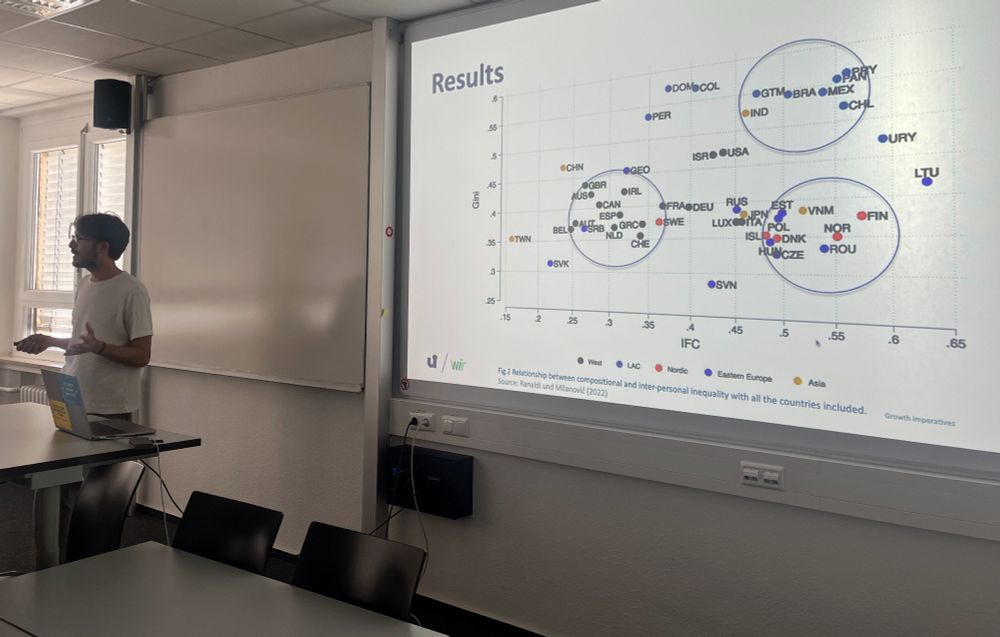 Marco talking in a seminar room