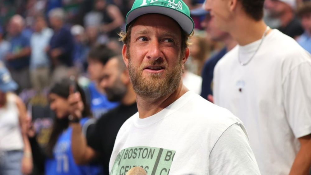 Barstool Sports CEO Dave Portnoy said that reading former Vice President Kamala Harris's new book "107 Days" would be a "punishment worse than death."