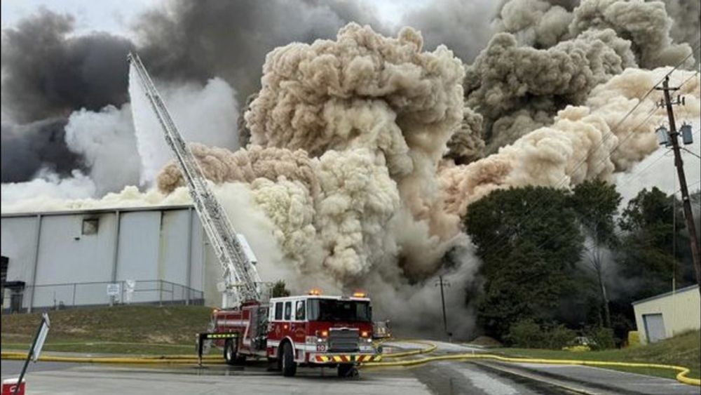 Conyers chemical plume after BioLab fire updates | Gwinnett says nothing hazardous detected, Atlanta mayor says smell is dissipating