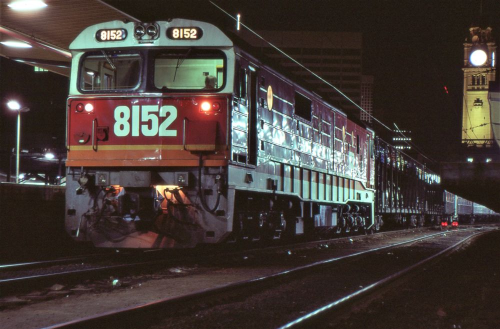 8152 at the head of the last ever Southern Aurora train sits in platform 1 at Sydney Central station before departure.