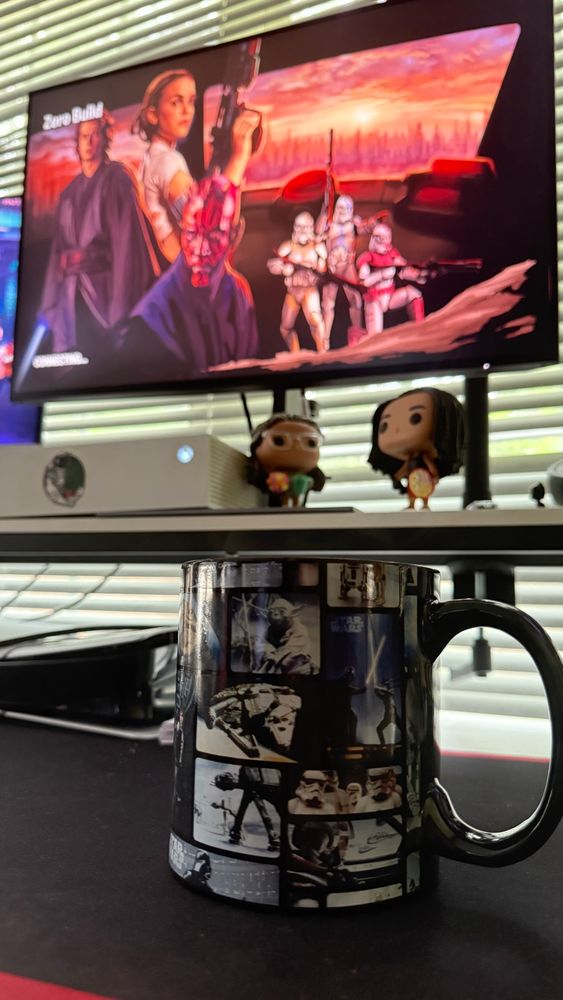 A picture of a Star Wars cup and a Star Wars Fortnite background 