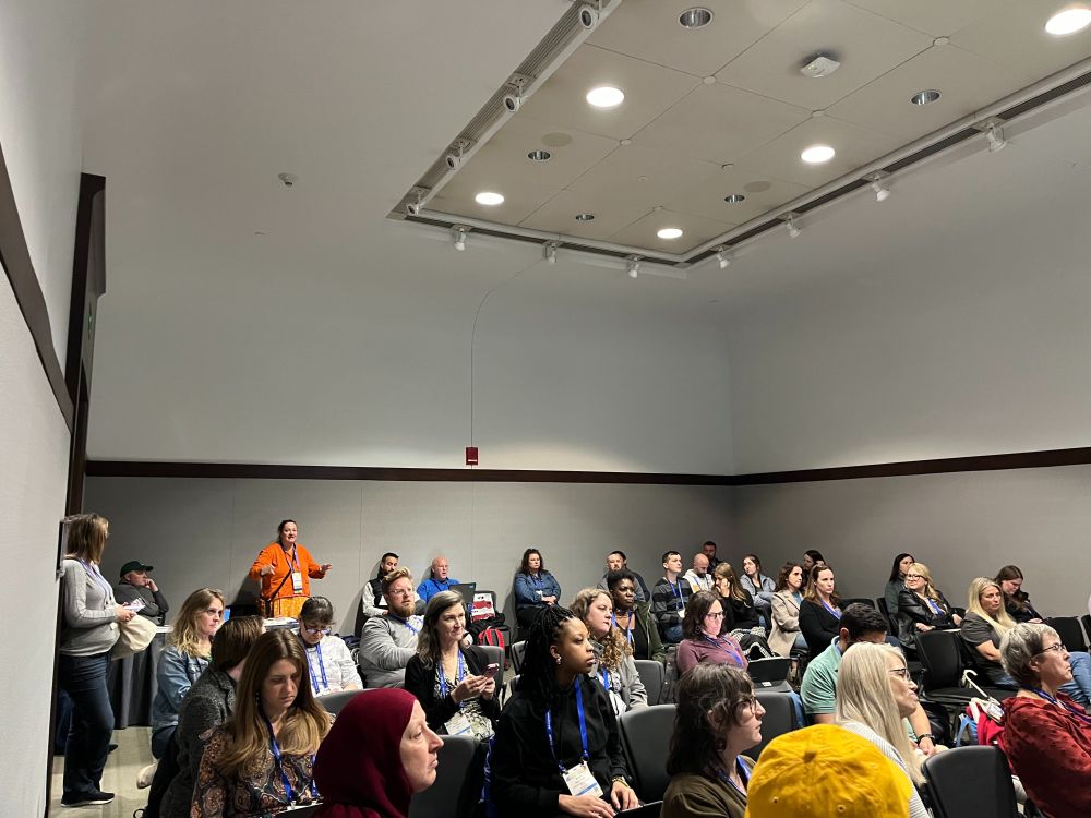 Sharing tech tools with a crowded session!