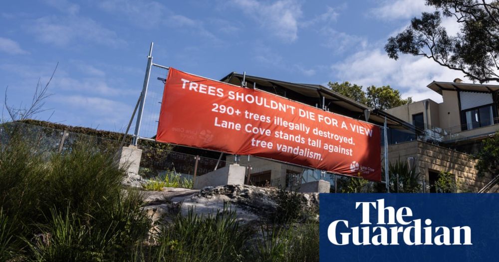 Huge banner scuppers prime Sydney Harbour view gained by killing of 300 trees