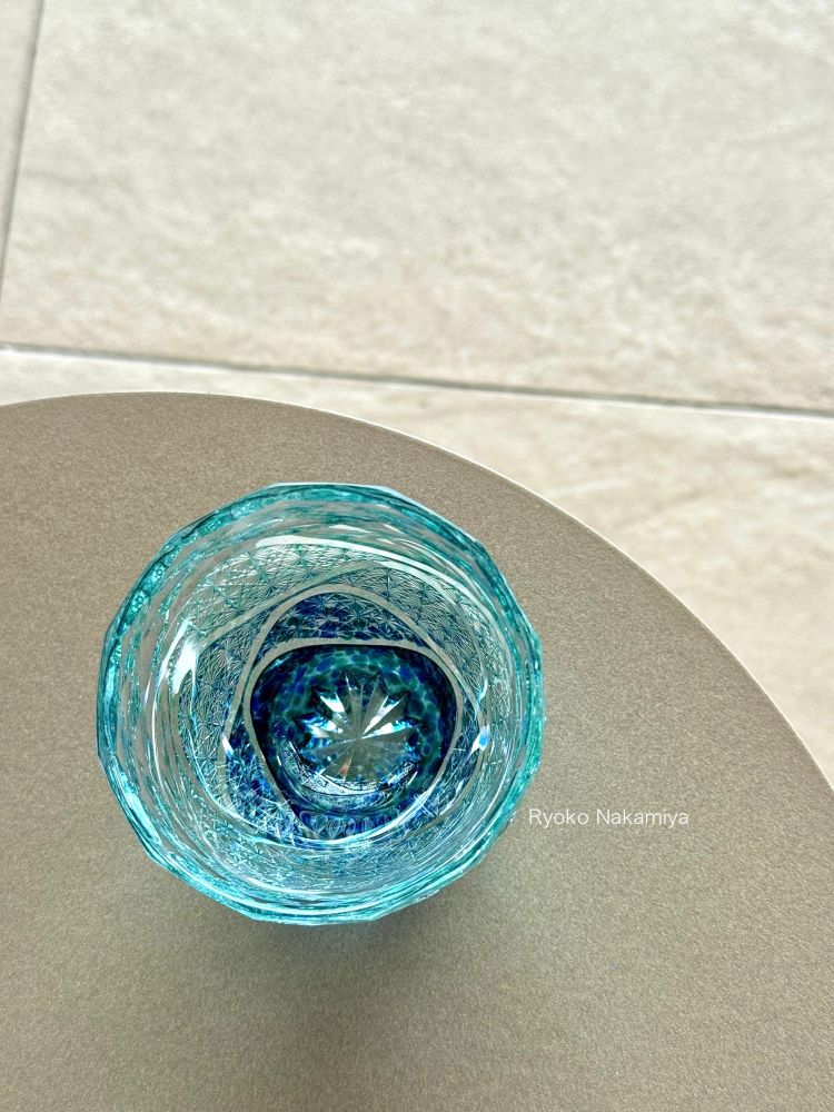 江戸切子   ロックグラス「汐騒」　
作 : 中宮涼子