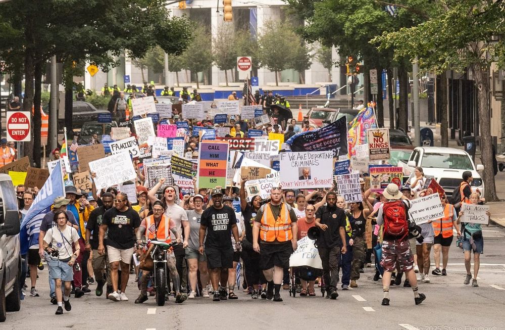 ATLANTA — A large group of protesters marched through downtown Atlanta on Saturday as part of the national “Rage Against the Regime” demonstrations.
The event began around 10:30 a.m. on Aug. 2 at The King Center as protestors made their way to the ICE Atlanta Field Office just under a mile away. 