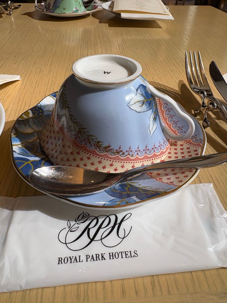 ウェッジウッドのバタフライブルームの食器