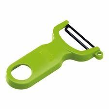 Green vegetable peeler