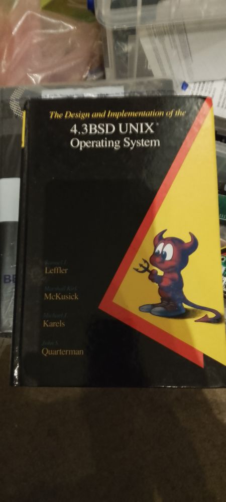 Front cover of the book "The Design and Implementation of the 4.3BSD operating system"