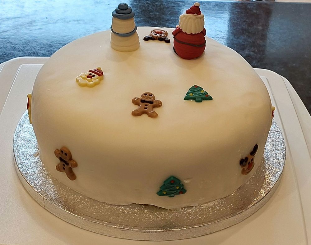 A picture of a Gluten free Christmas cake, made in 2024.