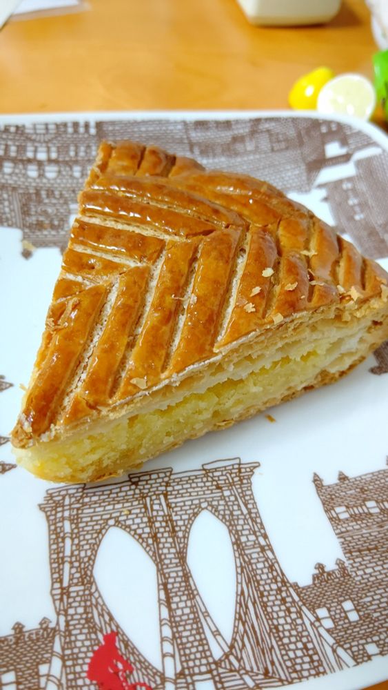 進々堂のガレット・デ・ロワ