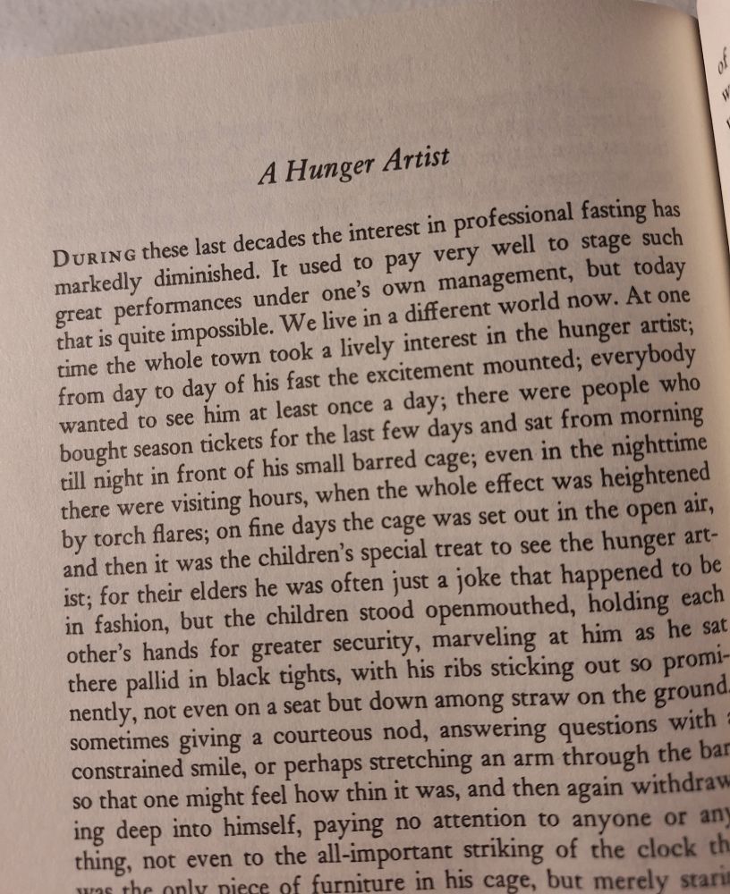 Dipping back in...
⏰️ 🍴
#CurrentlyReading #Kafka 
