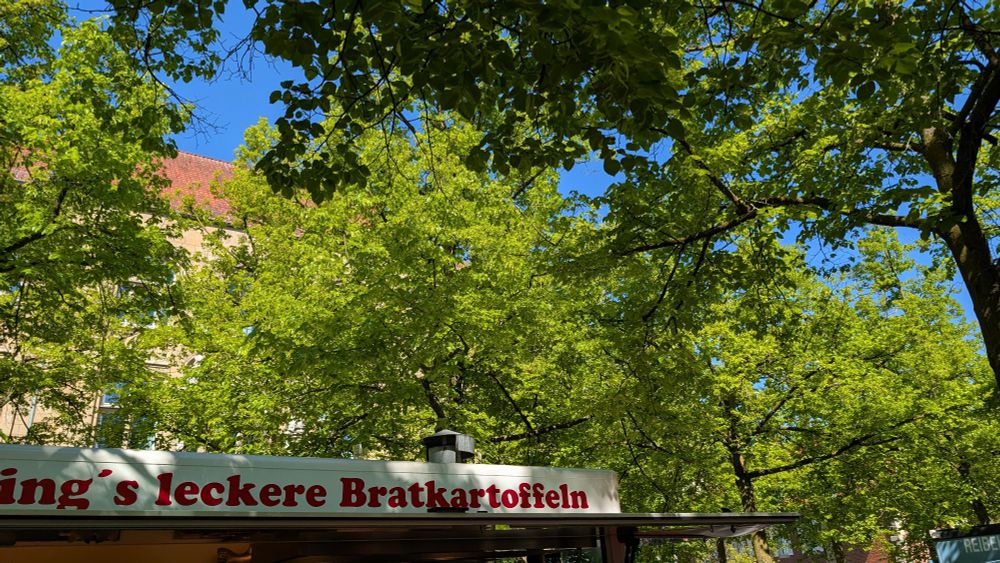 Arnings Bratkartoffel-Stand auf dem Wochenmarkt Münster.
