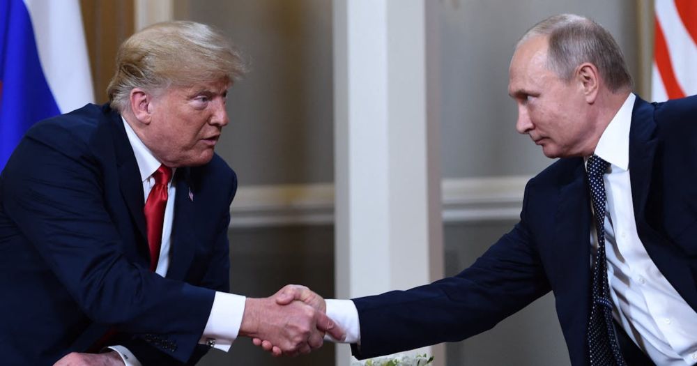 Trump Quietly Sent Putin Covid Tests in 2020, Shocking New Book Says