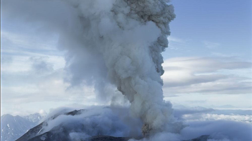 A volcano on Russia’s Kamchatka Peninsula has erupted for the first time in hundreds of years. The Krasheninnikov volcano sent ash six kilometers into the sky, according to the Kronotsky Reserve, wher...