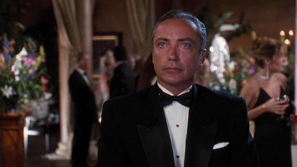 Udo Kier in ACE VENTURA: PET DETECTIVE (1994)