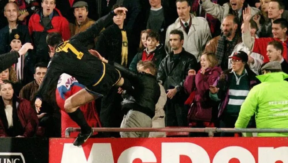 Eric Cantona's kung-fu kick at a fascist. Selhurst Park on 25 January 1995