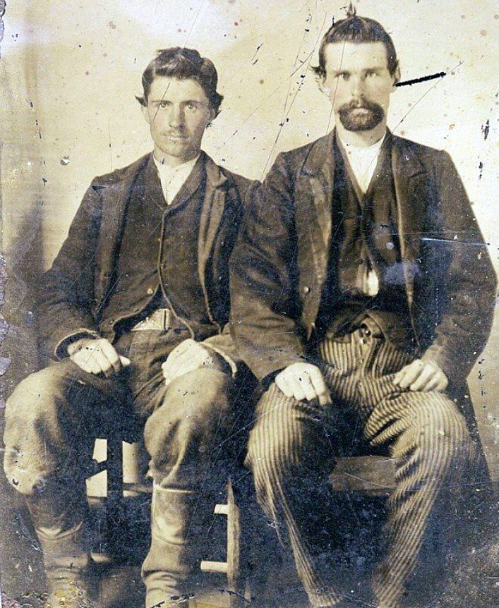 The guy on the left is supposed to Robert Ford, the guy on the right is supposed to be Jesse James