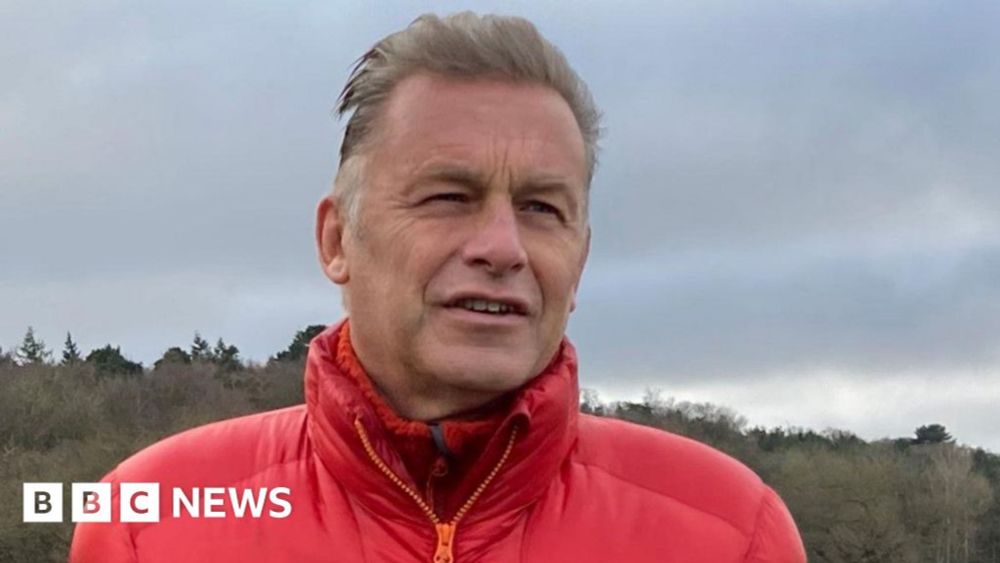 Chris Packham urges Dorset Council to ban weedkiller