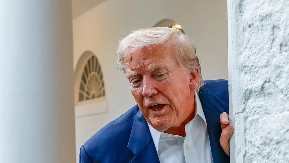 President Donald Trump’s shocking defense of a champion boxer who raped a teenage girl has resurfaced as the president faces intense scrutiny of his relationship with accused sex trafficker Jeffrey Ep...