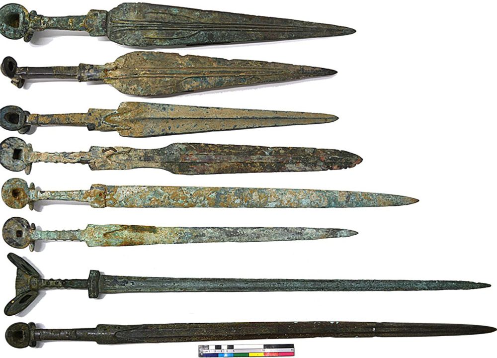 With advanced scanning technique, confiscated Iron Age Iranian swords proven to be pastiches