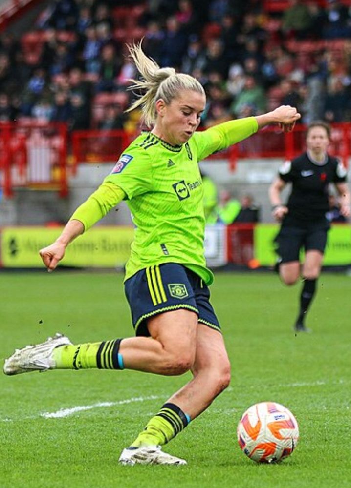 Alessia Russo beim Fußballspiel 