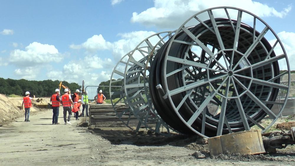 Richtfest: Umstrittener Stromkonverter in Meerbusch nimmt Formen an