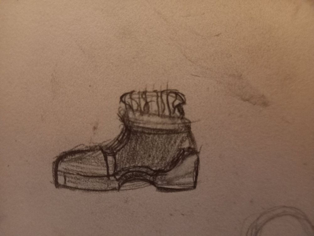 Shoe on its own (might make a more detailed sketch when I get the chance) 