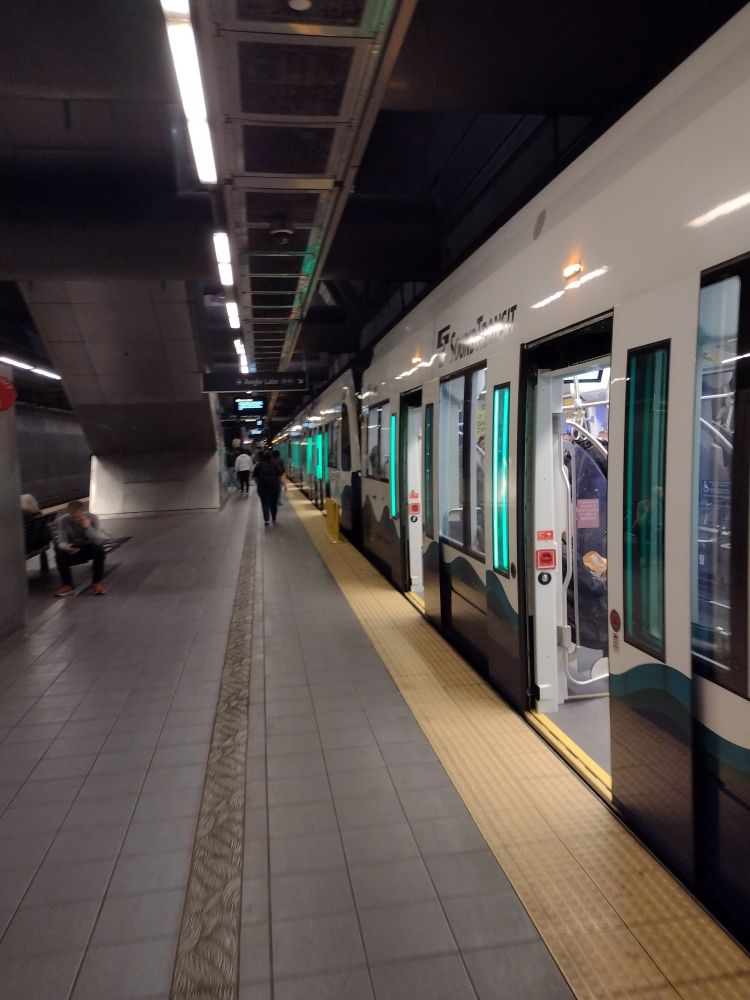 Same platforms facing the other way