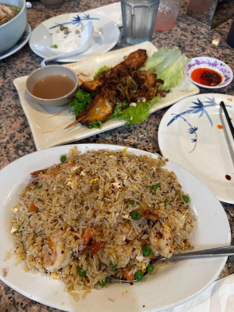 shrimp fried rice with chicken
