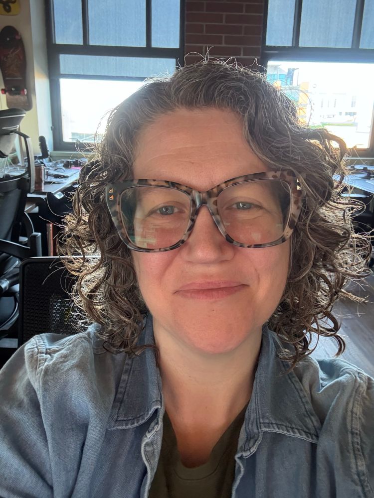 Me on a Monday at the office posting silly stuff on the internet 