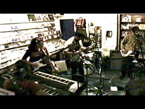 Ladybug Transistor  - Oceans In The Hall live at Other Music NYC 1999