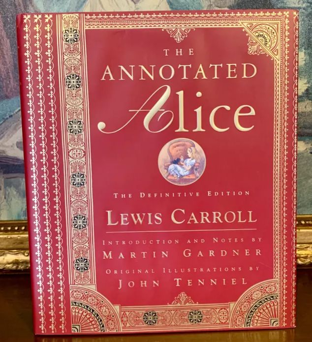 Cover of the book "The Annotated Alice - The Definitive Edition" by Lewis Carroll, with introduction and notes by Martin Gardner