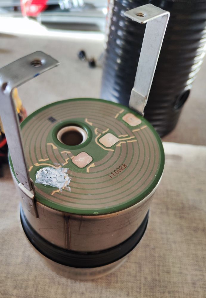 Metallgehäuse mit aufgeklebt Heizplatte